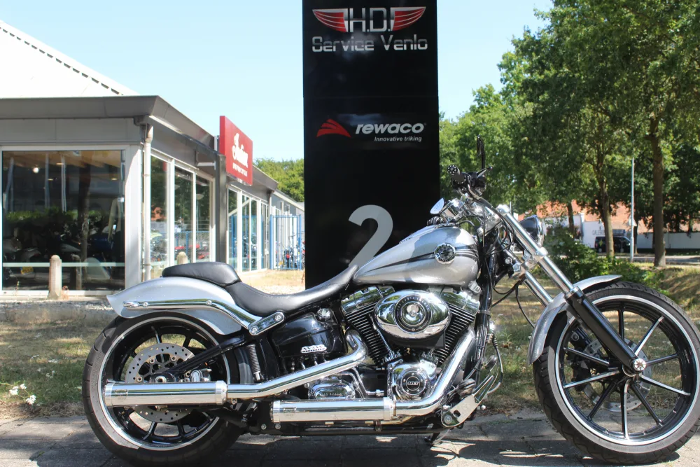 Harley-Davidson Softail (2014) — foto 1