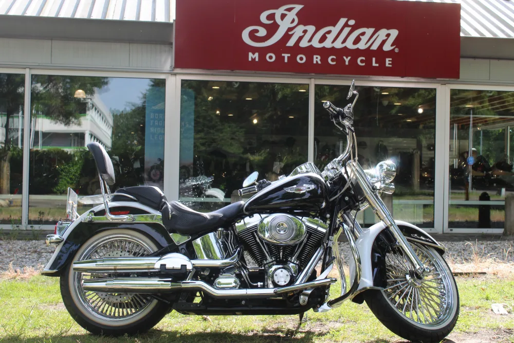 Harley-Davidson Softail FLSNI Deluxe (2005) — foto 1