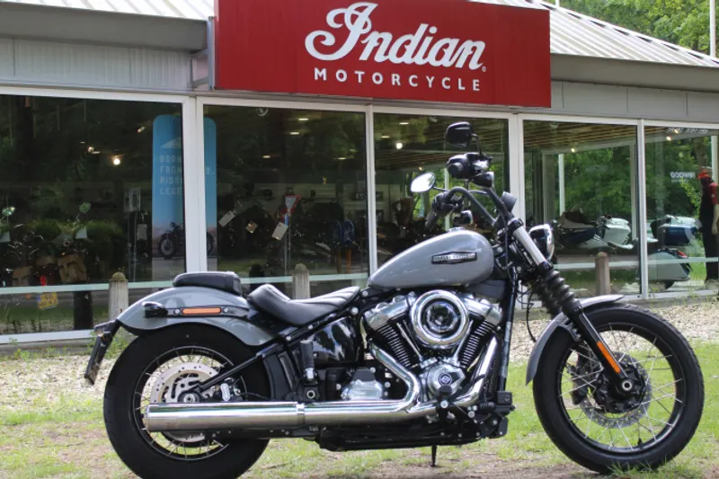 Harley-Davidson Softail Street BOB (2025)