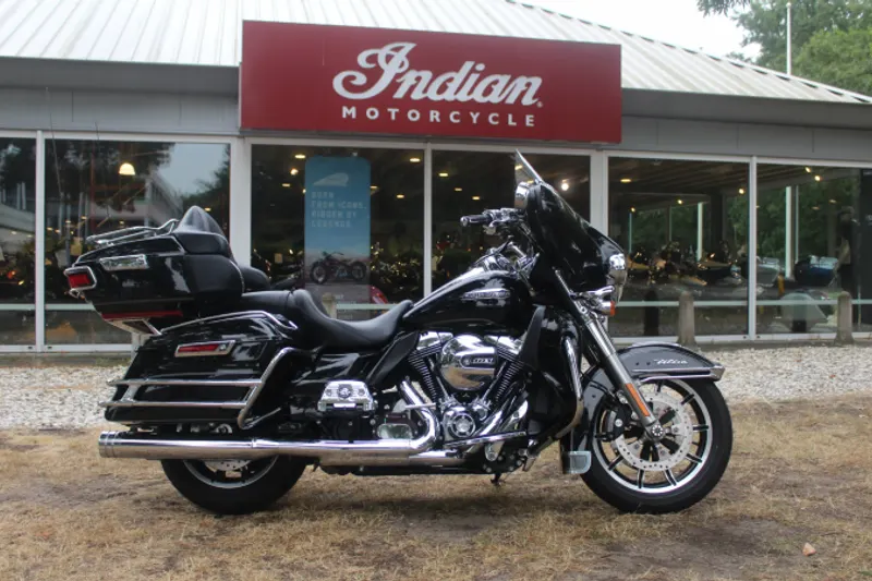 Harley-Davidson Ultra Classic Flhtcu (2014)