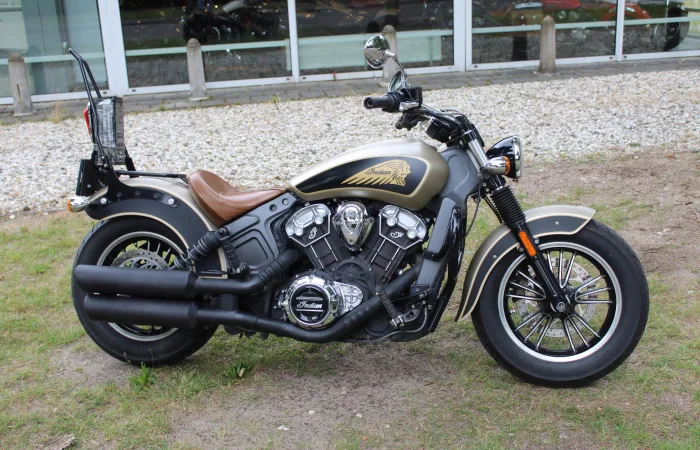 Indian Scout Bobber (2019) — foto 1