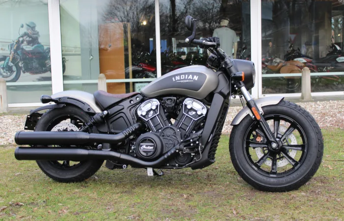 Indian Scout Bobber (2025) — foto 1