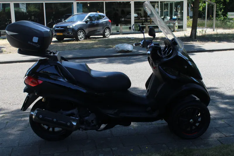 Piaggo Andere MP3 (2013)