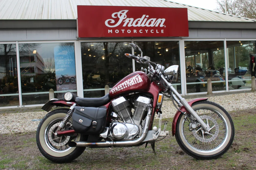 Suzuki VS 1400 (1994) — foto 1