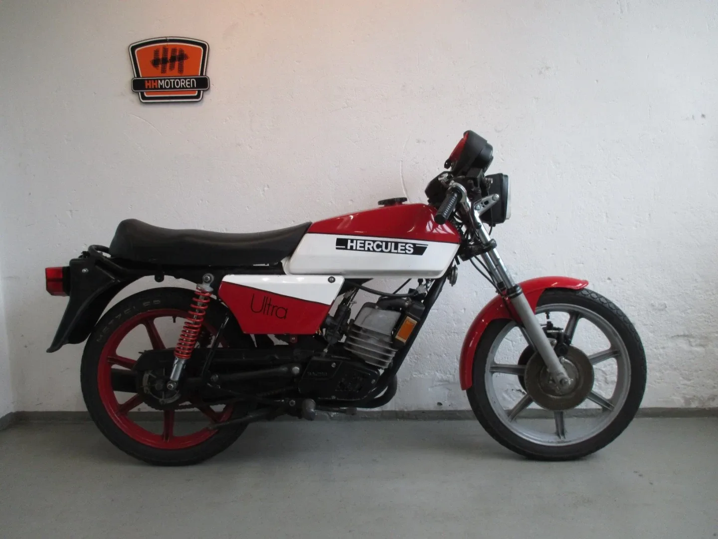 Hercules Ultra 80 686 (1981) — foto 1