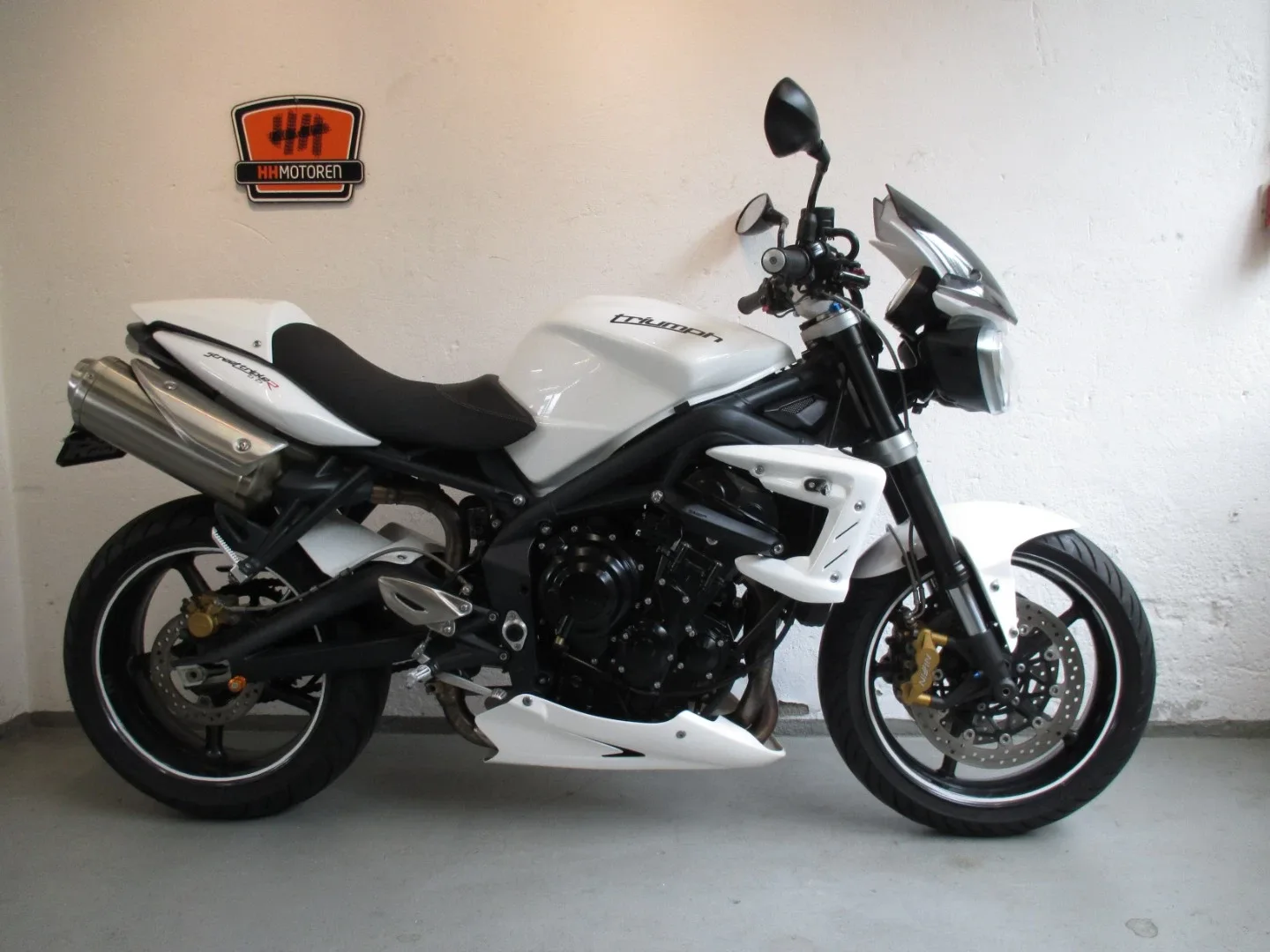 Triumph Street Triple R (2012) — foto 1