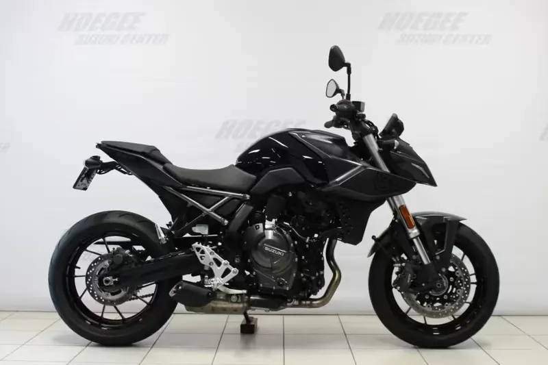 Suzuki GSX-8S (2023)