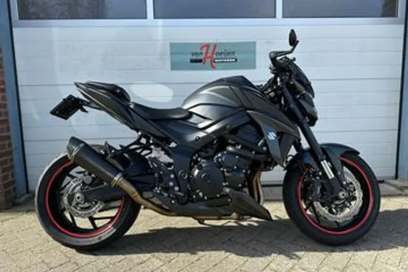 Suzuki GSX-S750 ABS (2020)