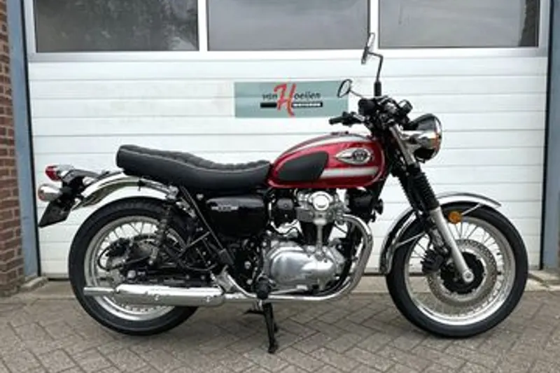 Kawasaki W800 (2022)
