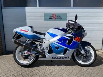 Suzuki GSX-R750 (1998) — foto 1