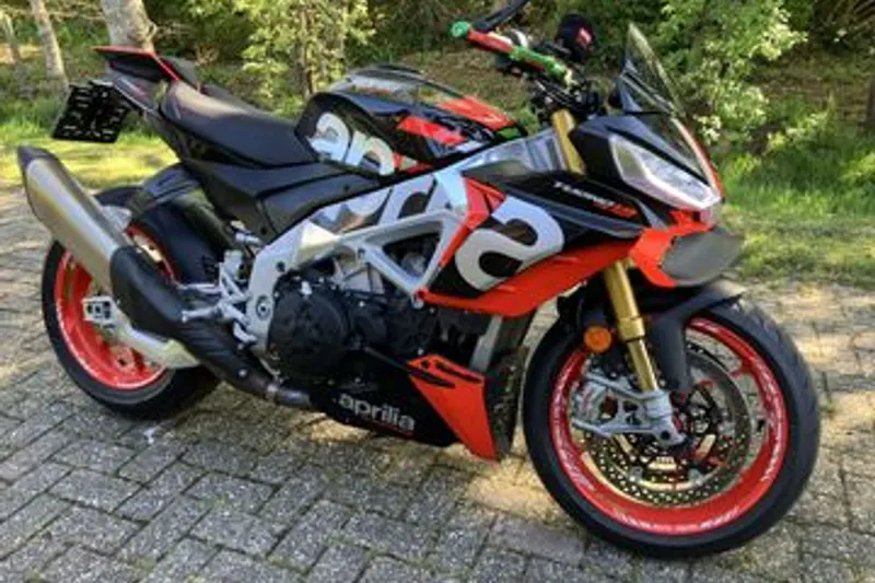 APRILIA TUONO V4 1100 FACTORY (2022)