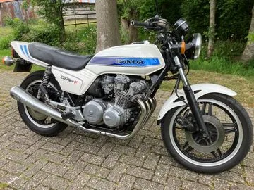 Honda CB 750 F (1981) — foto 1