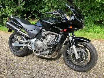 Honda CB 600 F Hornet (2002) — foto 1