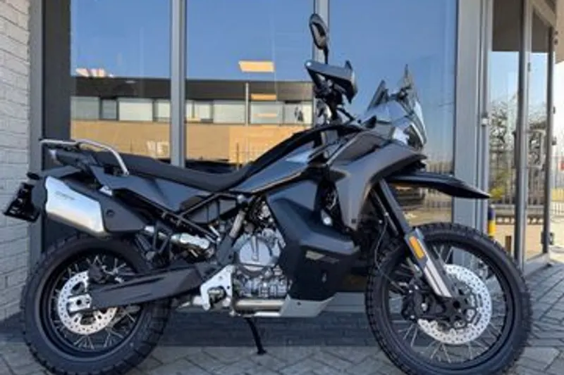 CFMoto 800 Mt-x (2025)