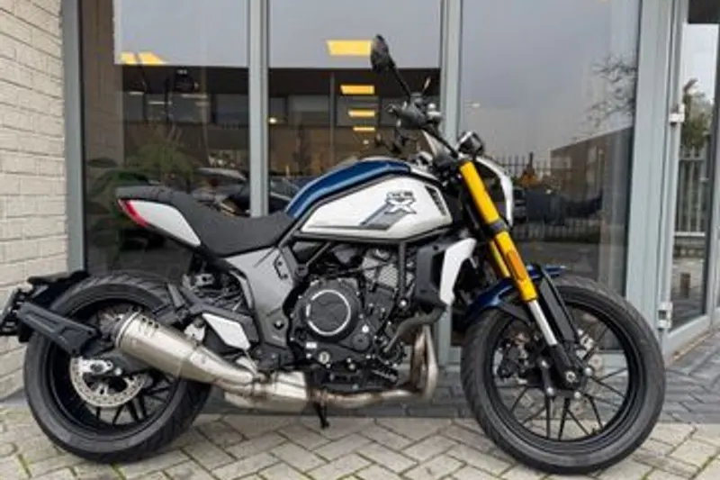 CFMoto 700CL-X Heritage (2023)