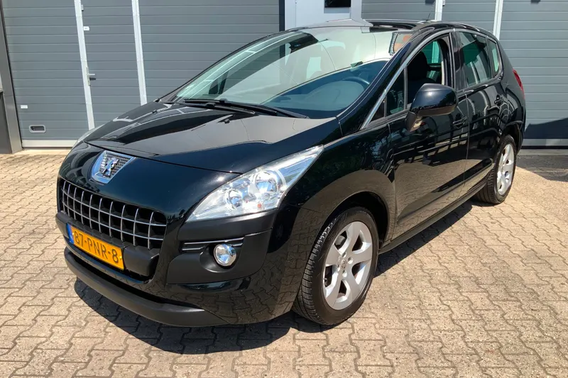 Peugeot 3008 (2011)