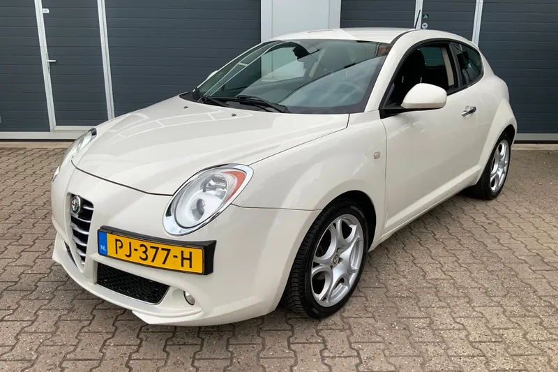Alfa Romeo Mito (2009)