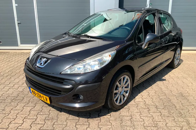 Peugeot 207 (2008)