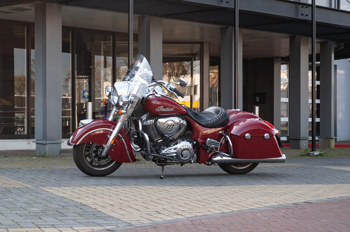 Indian 111 SPRINGFIELD (2017) — foto 1