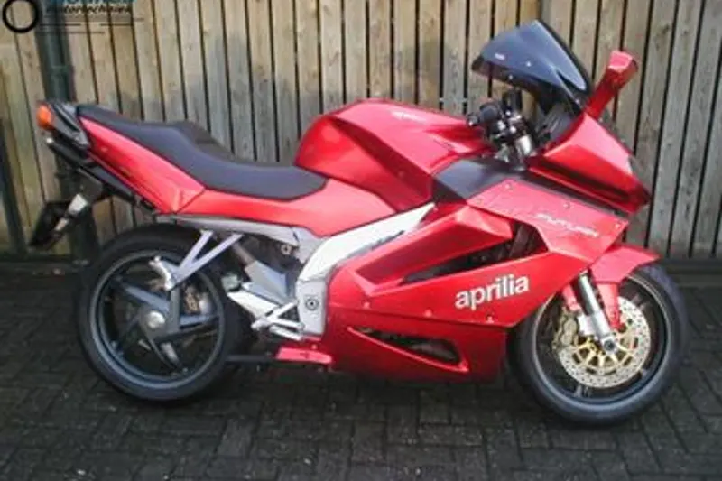 APRILIA FUTURA (2001)