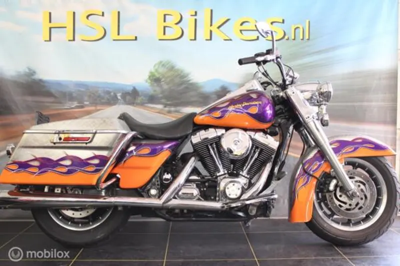 Harley-Davidson 88 FLHRSI Road King Custom (2004)