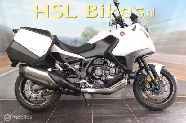 Honda NT 1100 (2021) — foto 1