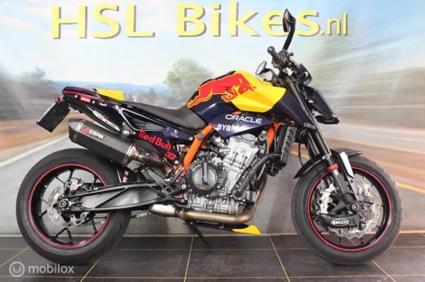 KTM 890 Duke R ABS (2022) — foto 1