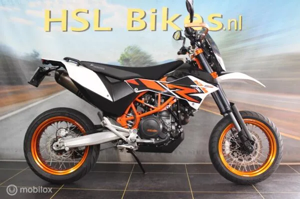 KTM 690 SMC (2014) — foto 1