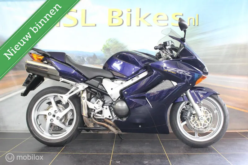 Honda VFR 800 FI (2002)