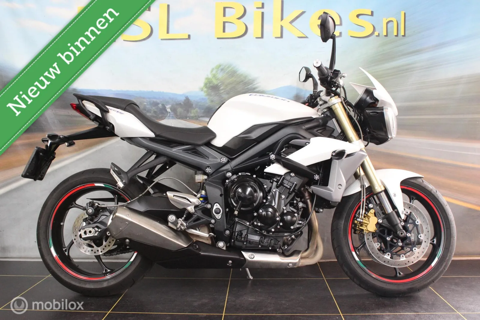 Triumph Street Triple (2013) — foto 1