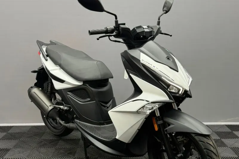 Kymco Super 8 R Kymco 8 R (0)