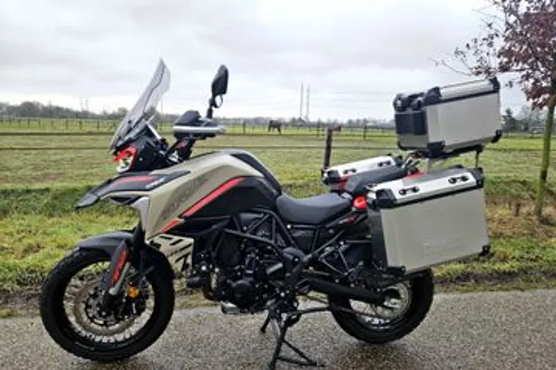 BENELLI TRK 702 X (2024)