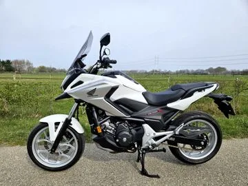 Honda NC750X (2017) — foto 1