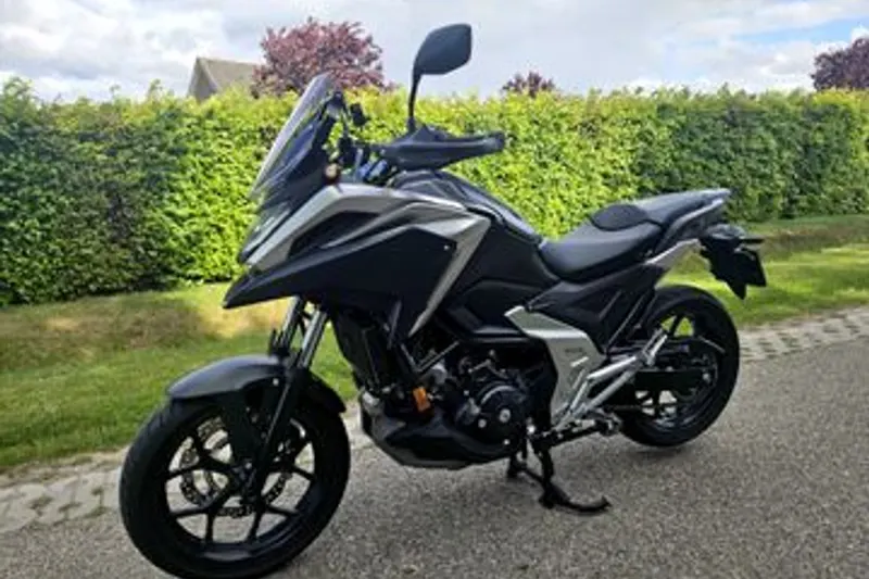 Honda NC750X (2022)