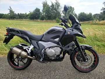 Honda VFR 1200 X Crosstourer (2012) — foto 1