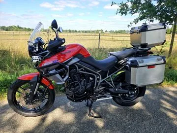 Triumph Tiger 800 XRX (2017) — foto 1