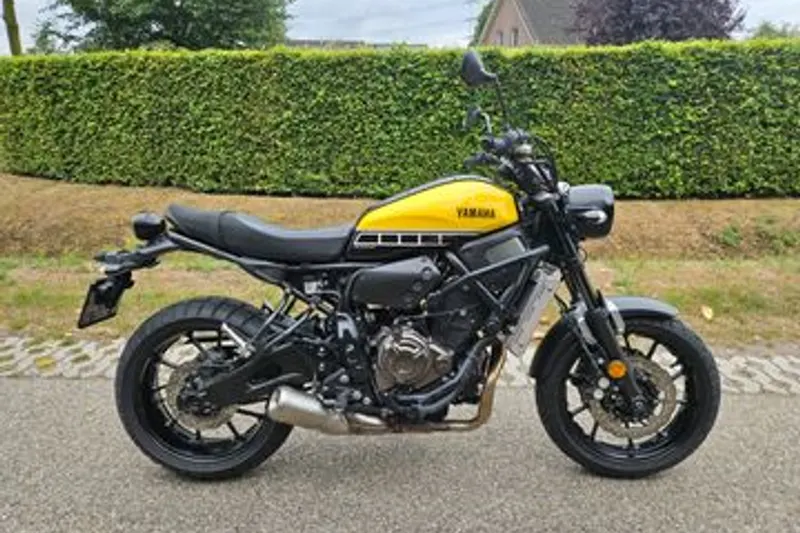 Yamaha XSR700 (2016)