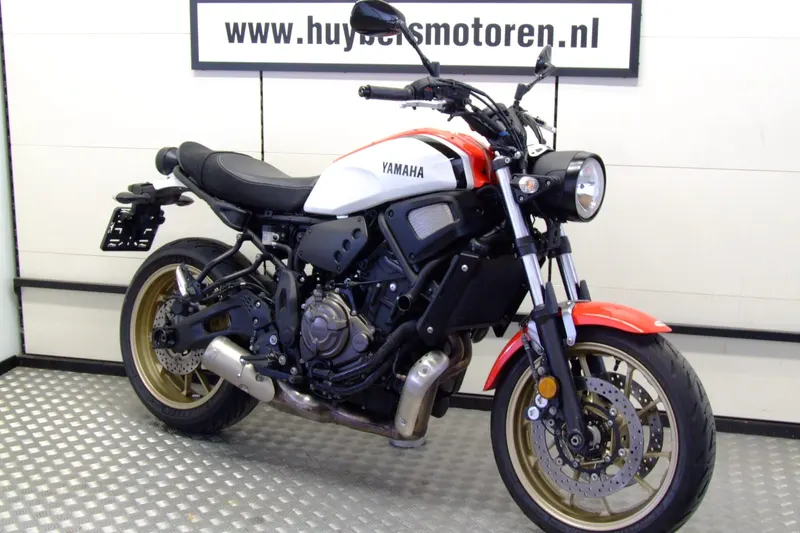 Yamaha XSR700 (2022)
