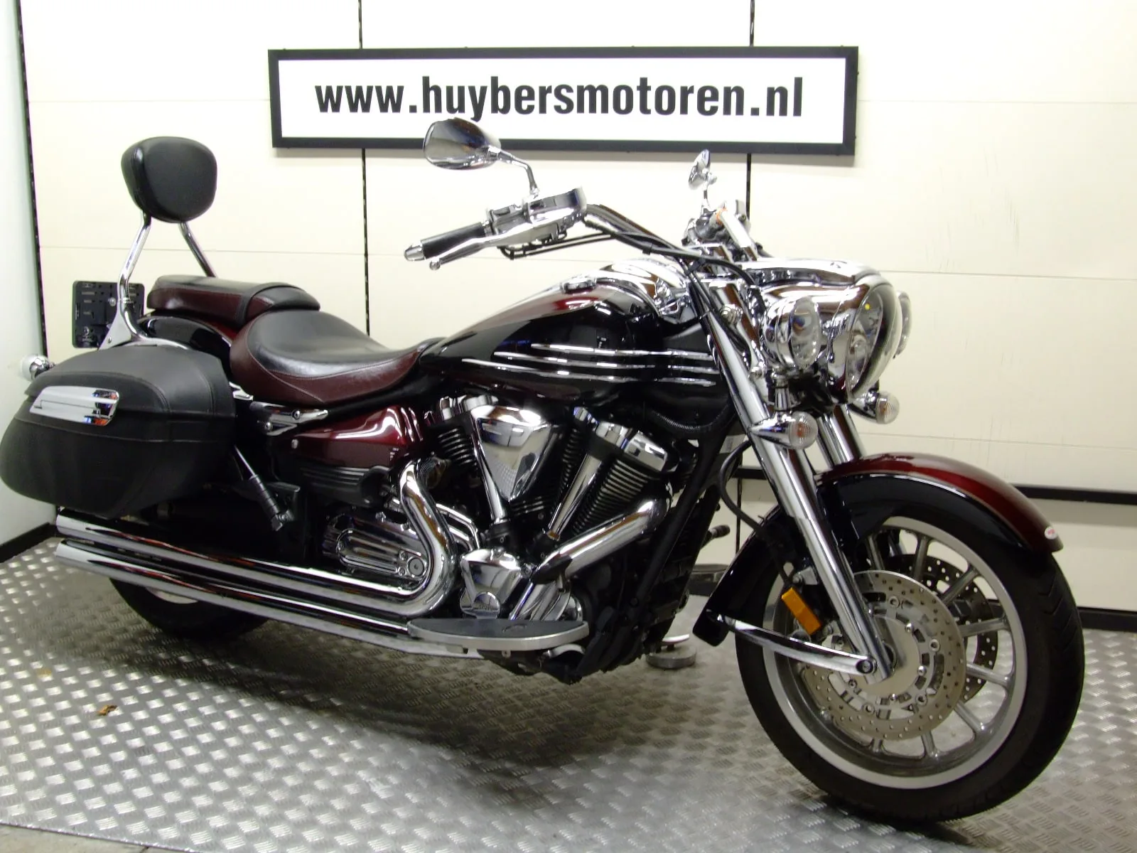 Yamaha XV1900 Midnight Star (2013) — foto 1
