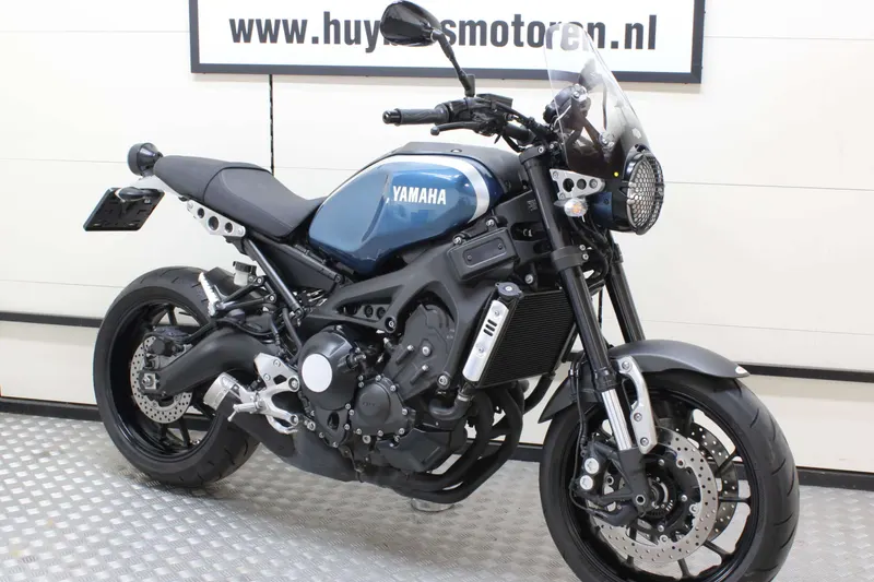 Yamaha XSR900 (2016)