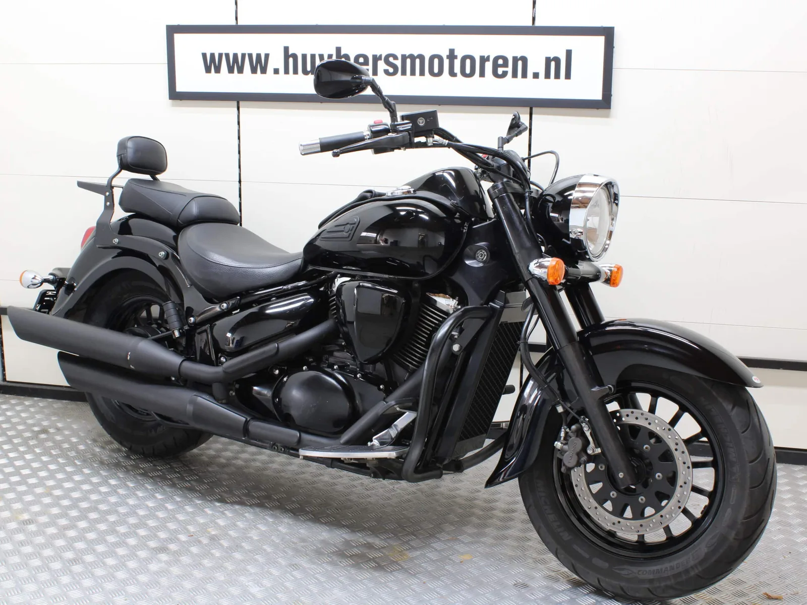Suzuki C800 Intruder Black-Edition (2013) — foto 1