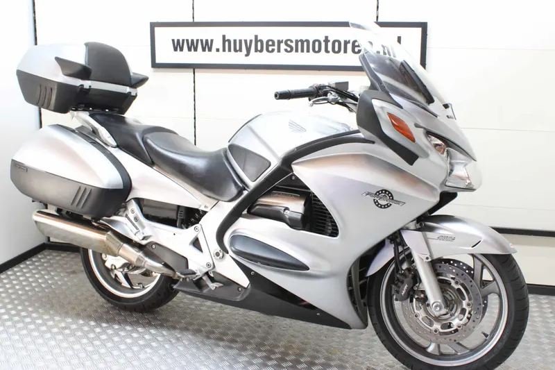Honda ST 1300 PAN European (2004)
