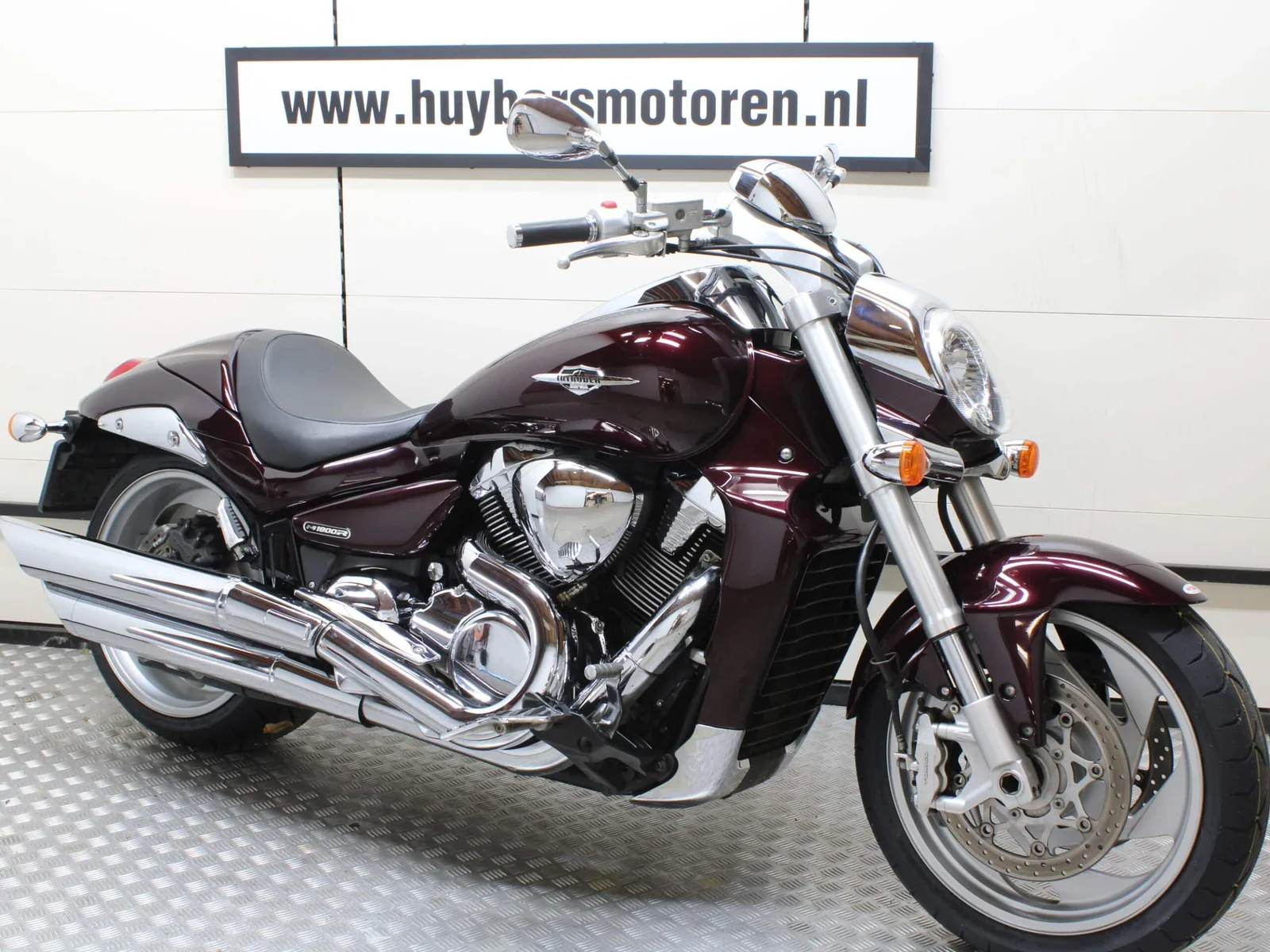 Suzuki M1800R Intruder (2010) — foto 1