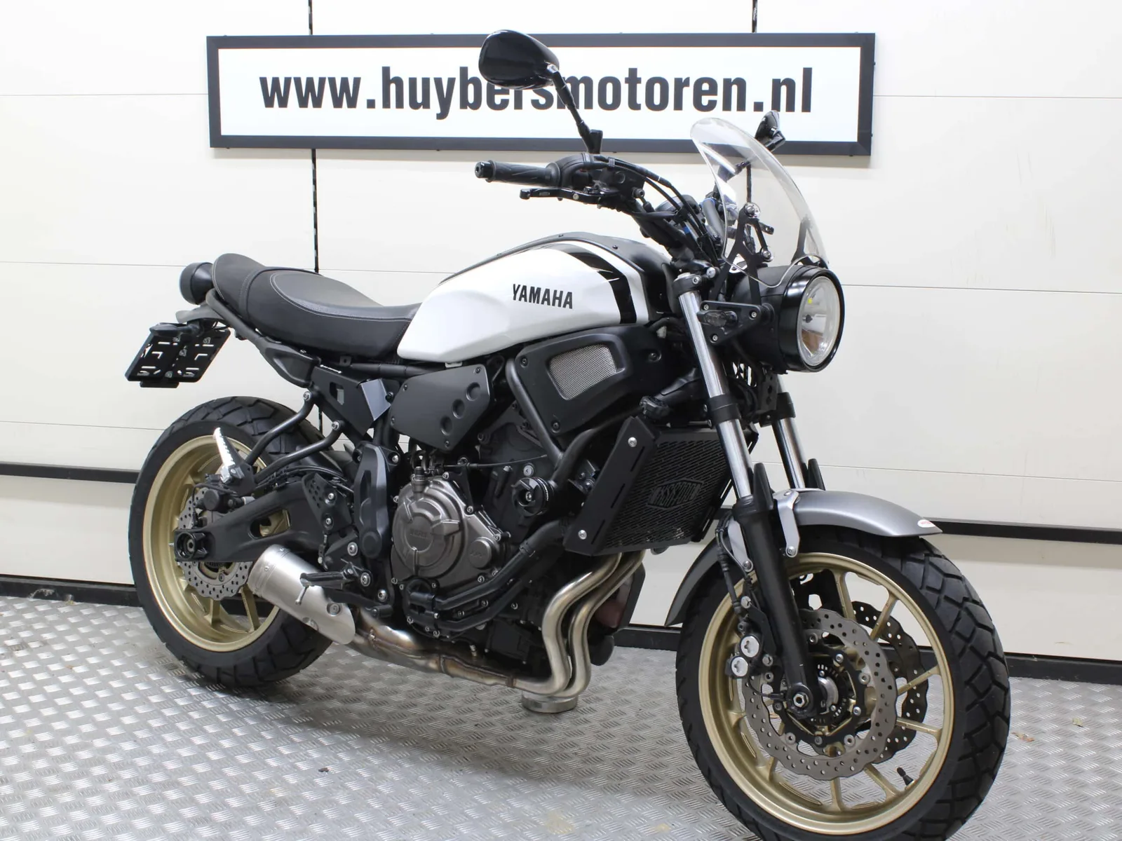Yamaha XSR700 (2020) — foto 1
