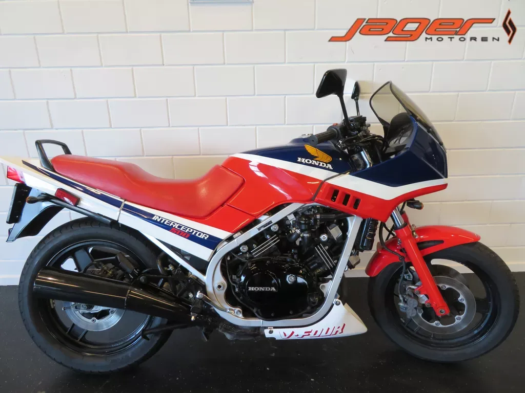 Honda VF 500 F 2 (1986) — foto 1