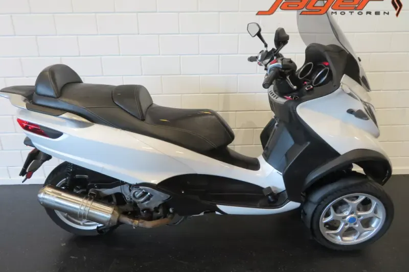 Piaggio MP3 500 (2018)