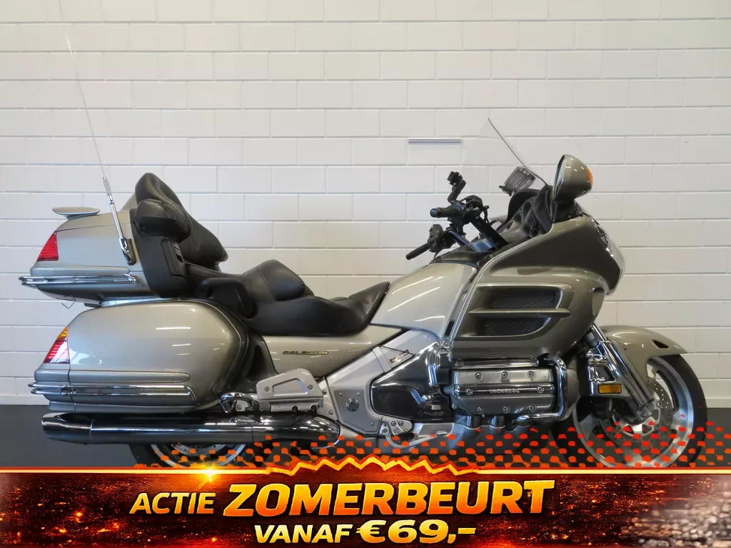 Honda GL 1800 GOLDWING ZEER VOL EN STRAK! (2004) — foto 1
