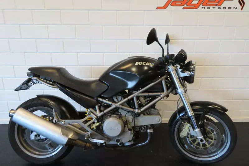Ducati Monster (2002)