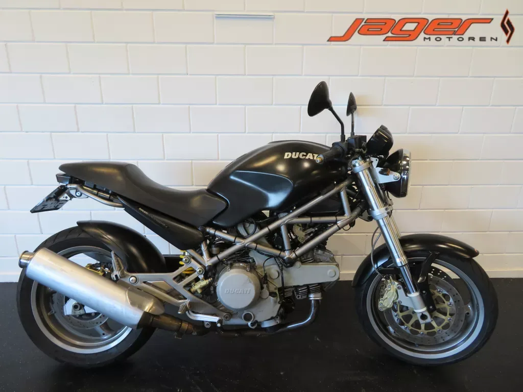 Ducati Monster (2002) — foto 1