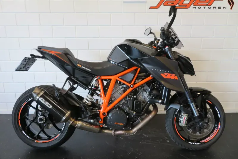 KTM Super Duke 1290 (2016)
